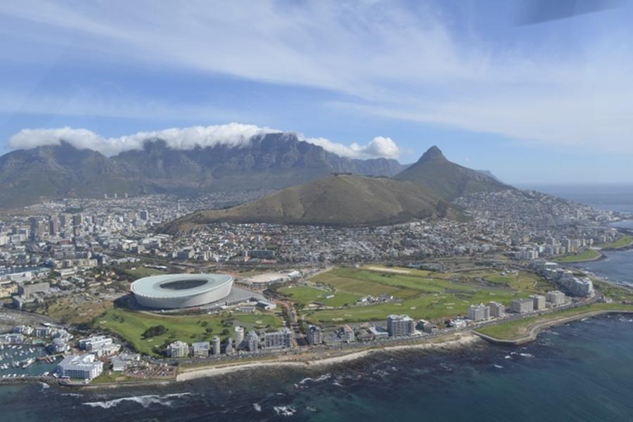Adventure, food and wildlife like no other await you in the varied landscapes of South Africa.