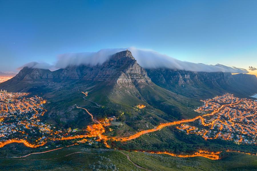 Whether you’re planning a safari trip or seeking sun-drenched beaches, we’ve mapped out top times to see South Africa