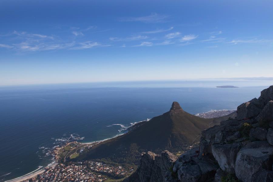 What gives this Cape Town must-see its unique shape? Wanderer-in-Residence Jodi Ettenberg takes us back to geology class to find out.